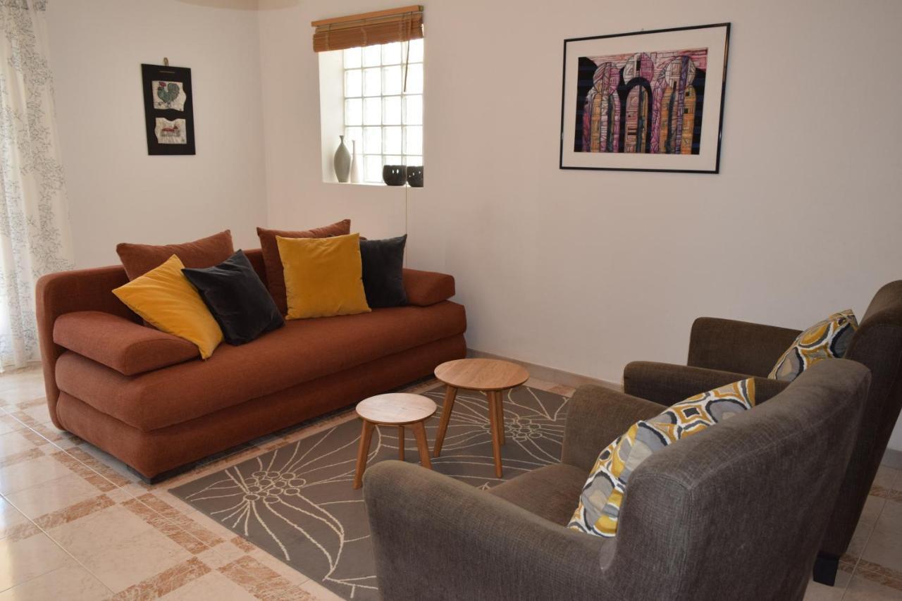 Apartman Lovely With Two Terraces*** Pula